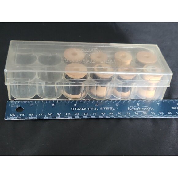 Vintage Traum Plastic Sewing Thread Holder With 8 Wooden Spools Craft Storage - Picture 6 of 8